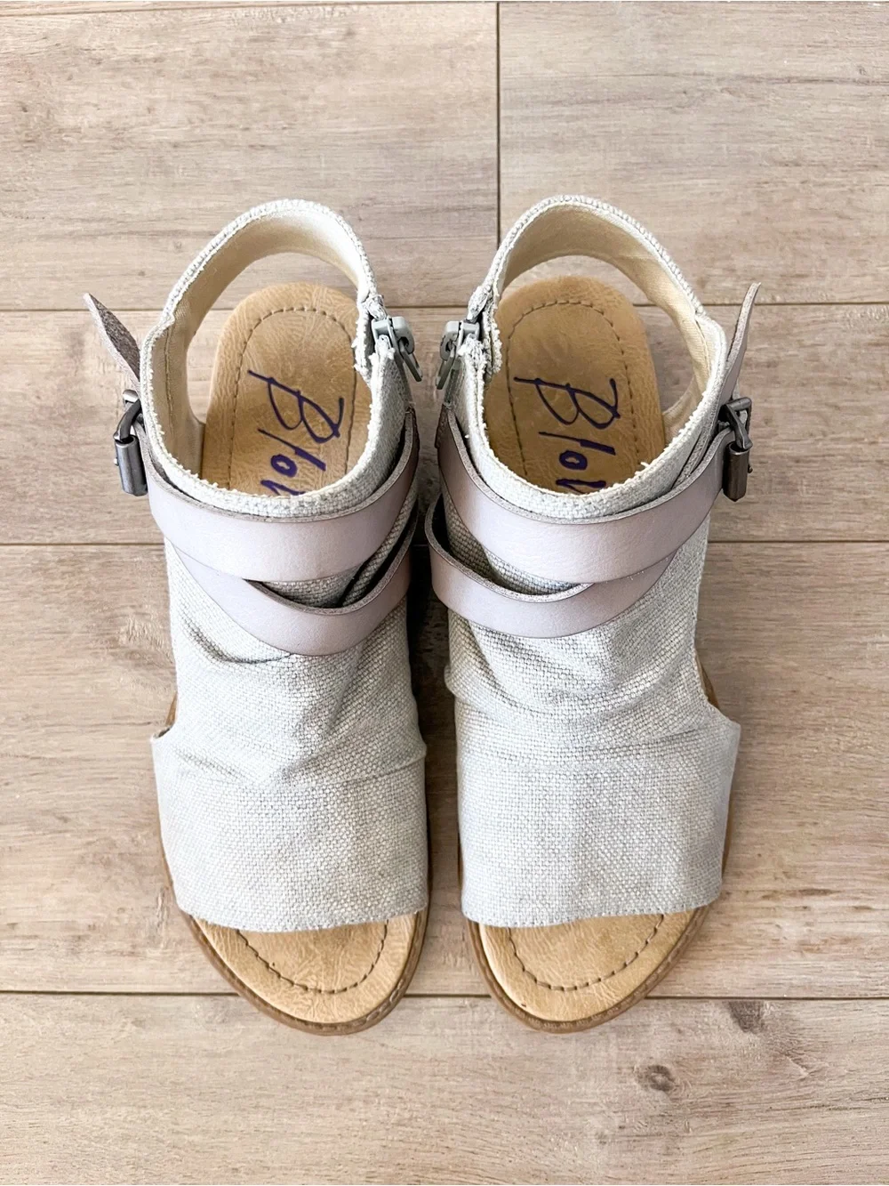 Blowfish Malibu Balla Taupe Canvas Micro Wedge Sandals Size 9